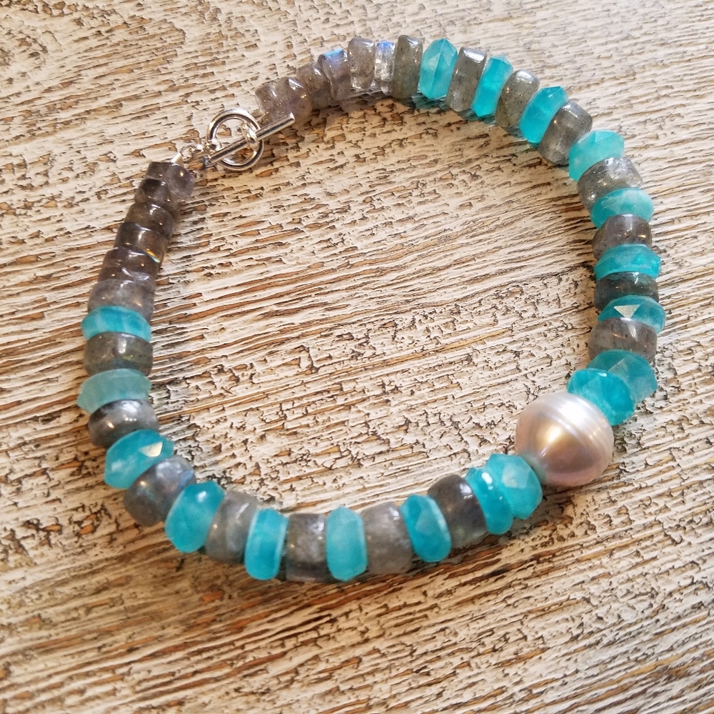 Amazonite, labradorite, baroque pearl bracelet